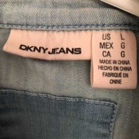 DKNY Jean Vest / Fits like SMALL/MEDIUM - Picture 2 of 5